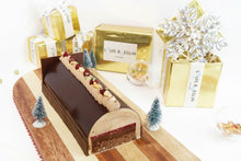 Load image into Gallery viewer, Bûche de Noël &quot;Chocolate, Raspberry &amp; Praliné&quot;

