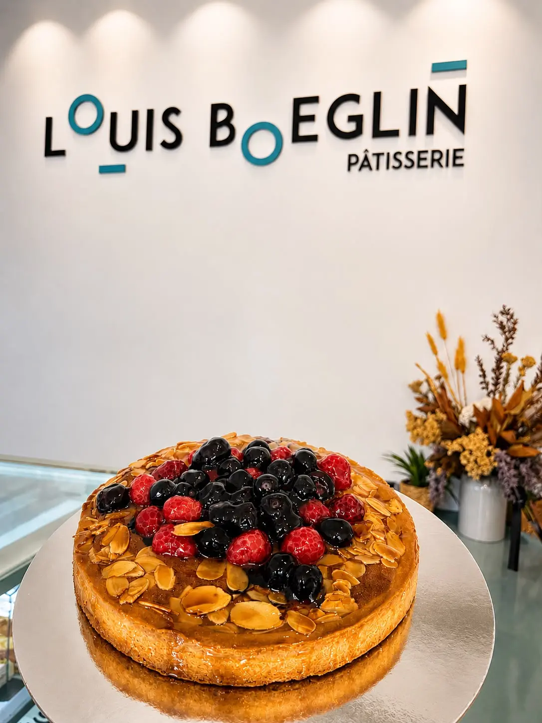 Louis Boeglin cake presentation